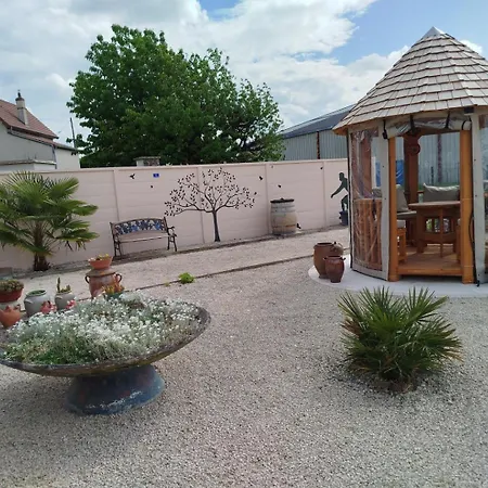 Le Pour La Nuit * Pont-Sainte-Marie